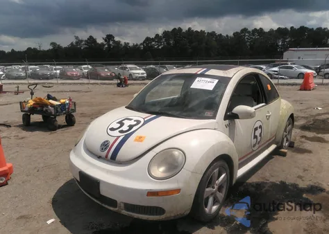 2008 Volkswagen New Beetle Black Tie Edition/Triple White из США, поврежденный, VIN 3VWFW31C98M521453